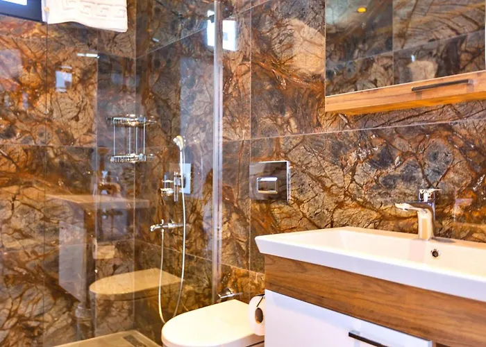 2 Bedroom Luxury In Uzumlu *