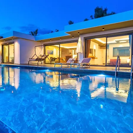 2 Bedroom Luxury In Uzumlu 칼칸