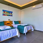 2 Bedroom Luxury In Uzumlu ヴィラ カルカン