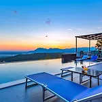 ヴィラ 2 Bedroom Luxury In Uzumlu
