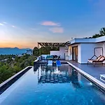 2 Bedroom Luxury In Uzumlu ヴィラ *