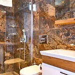 2 Bedroom Luxury In Uzumlu *