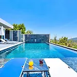 ヴィラ 2 Bedroom Luxury In Uzumlu カルカン
