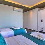 2 Bedroom Luxury In Uzumlu カルカン