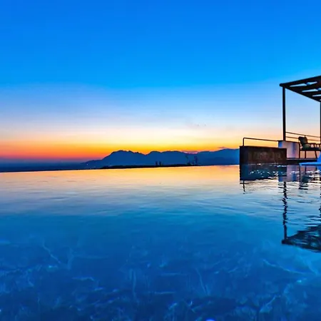 2 Bedroom Luxury In Uzumlu * カルカン