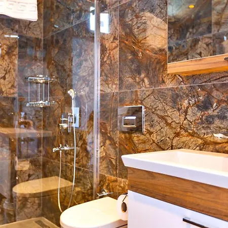 2 Bedroom Luxury In Uzumlu *